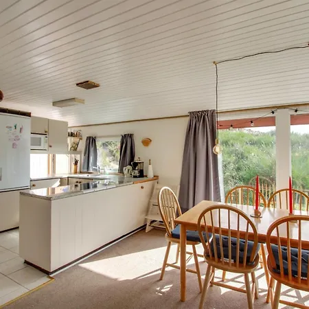 Borjana - 800m From The Sea By Interhome